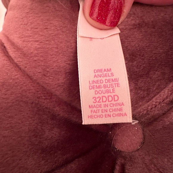 VS Bra - Picture 3 of 3